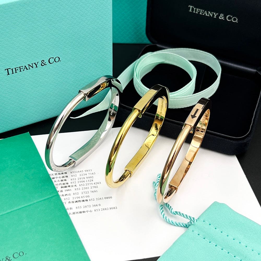 Tiffany Lock Bangle Bracelet - 18K Gold