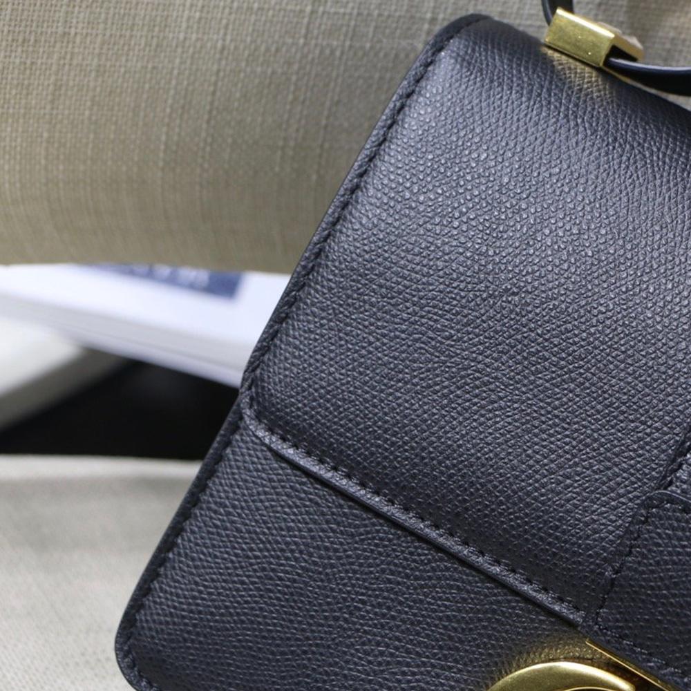 Dior 30 Montaigne Pouch