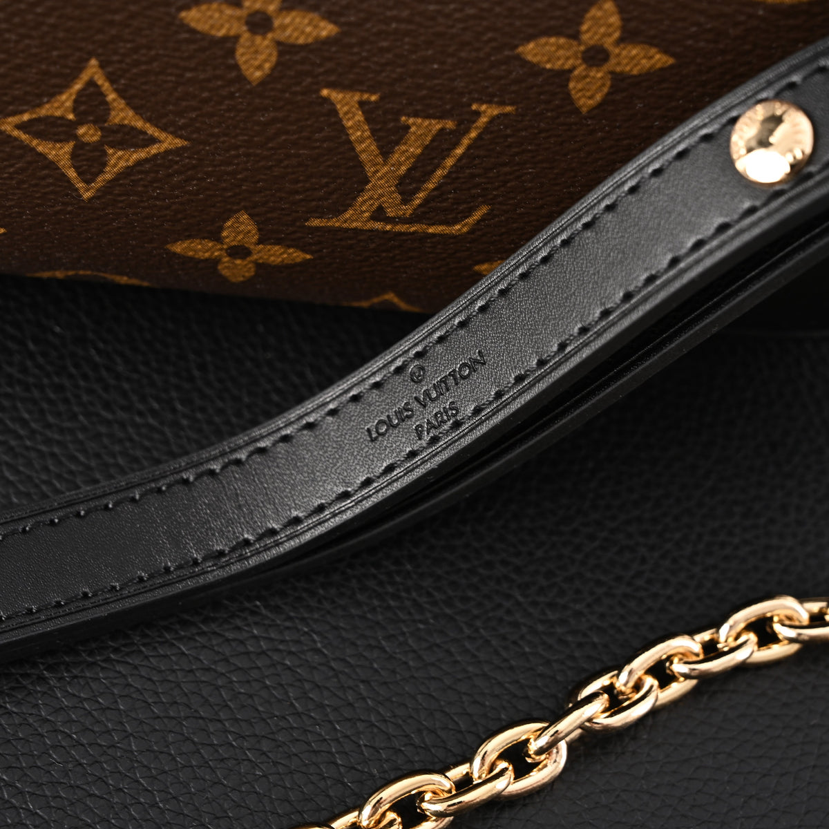 Louis Vuitton Monogram Canvas Pochette Shoulder Bag