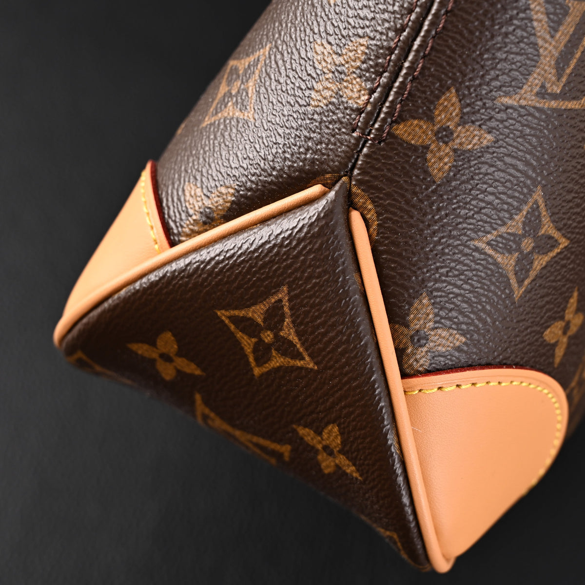 Louis Vuitton Monogram Canvas Shoulder Bag