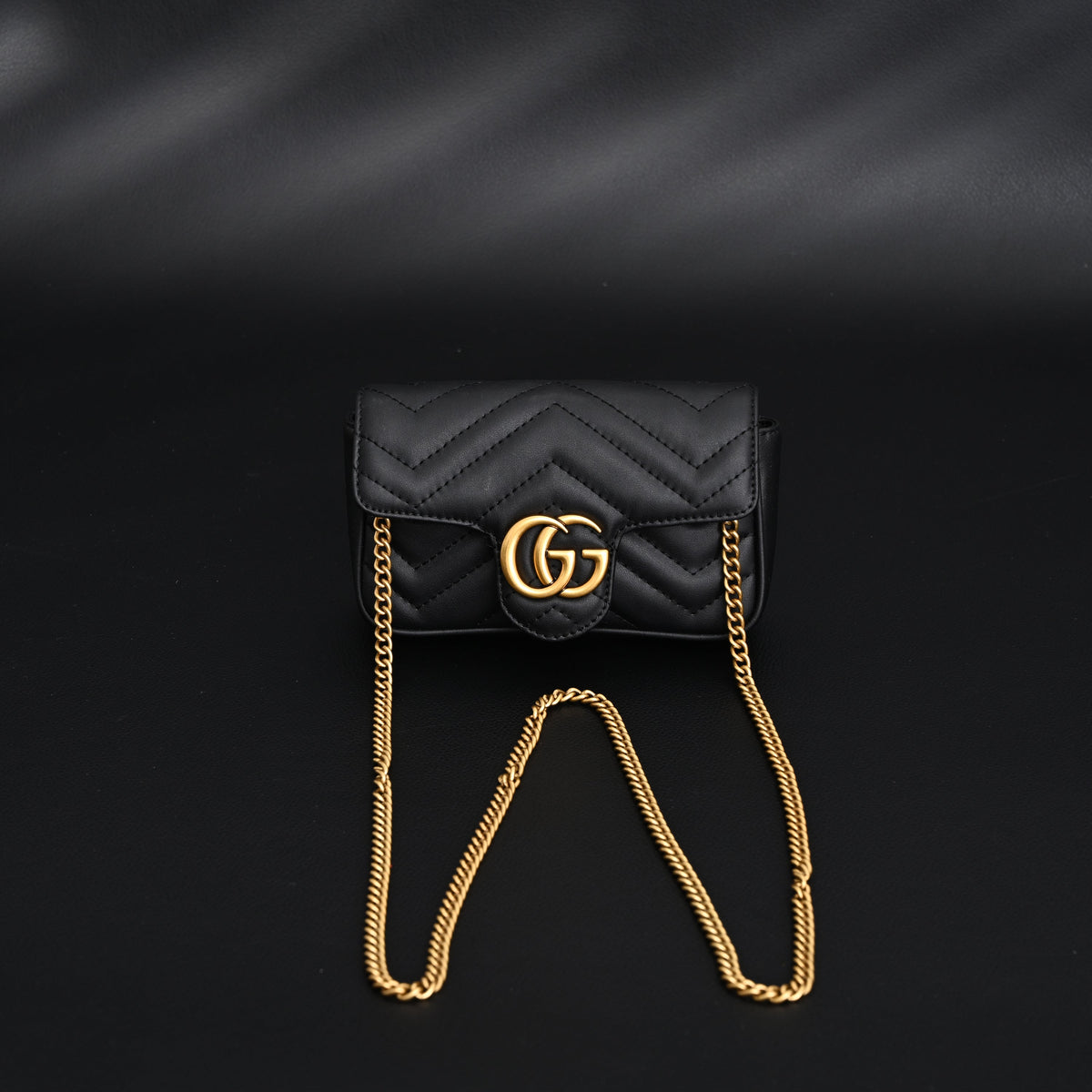 Gucci GG Marmont Matelassé Mini Shoulder Bag – Black Leather with Gold Chain