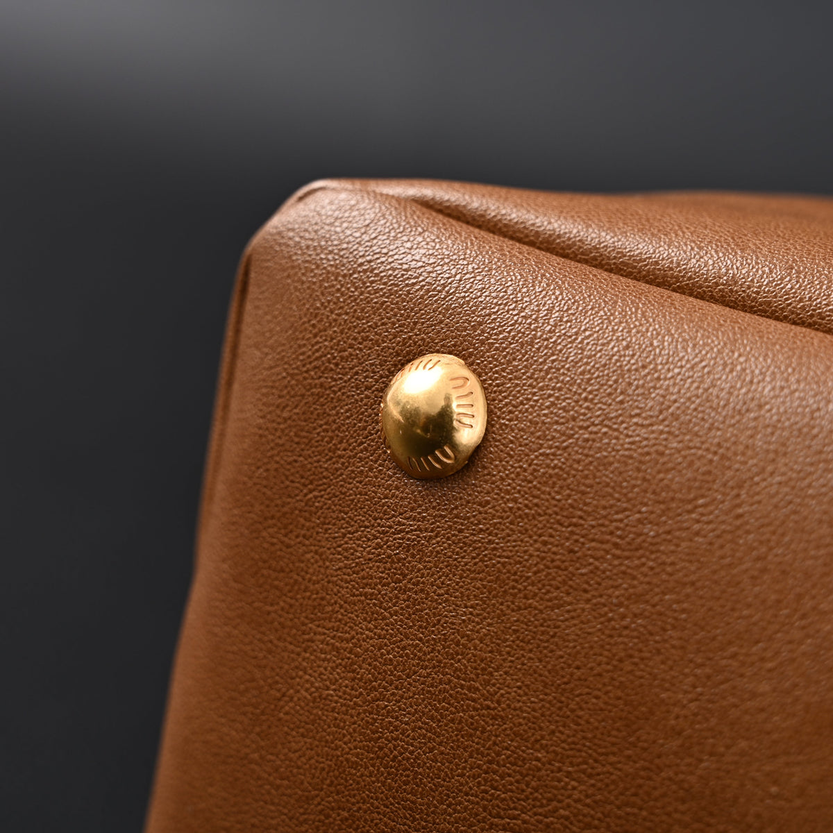 Miu Miu Leather Tote Bag – Elegant Caramel Brown