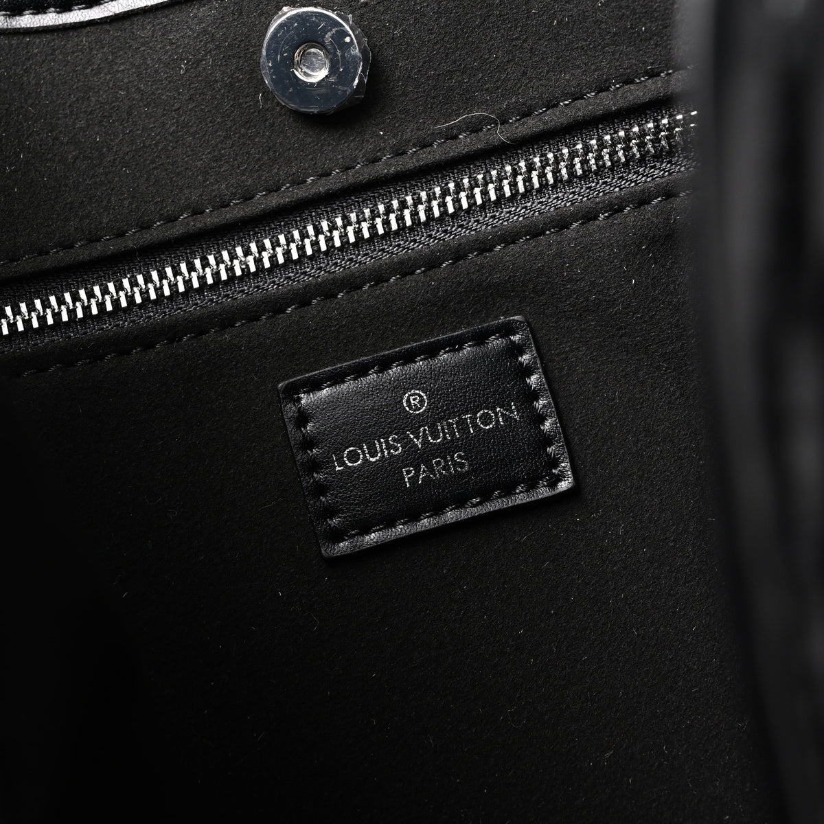 Louis Vuitton Montaigne Black Mahina Leather Shoulder Bag