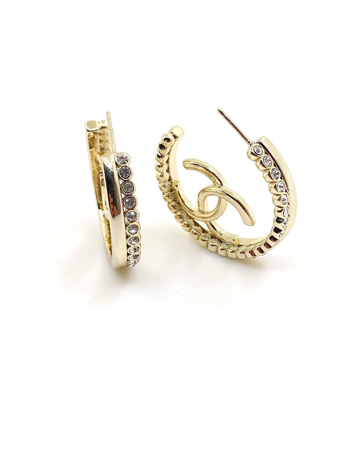 Chanel Circle Crystal Earrings - 18K Yellow Gold