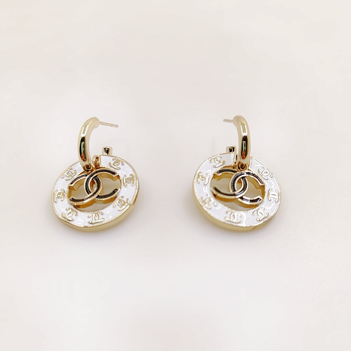 Chanel Circle Earrings - 18K Yellow Gold