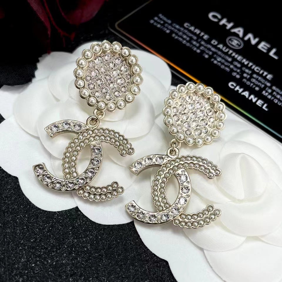 Chanel Diamond Drop Earrings - 18K White Gold