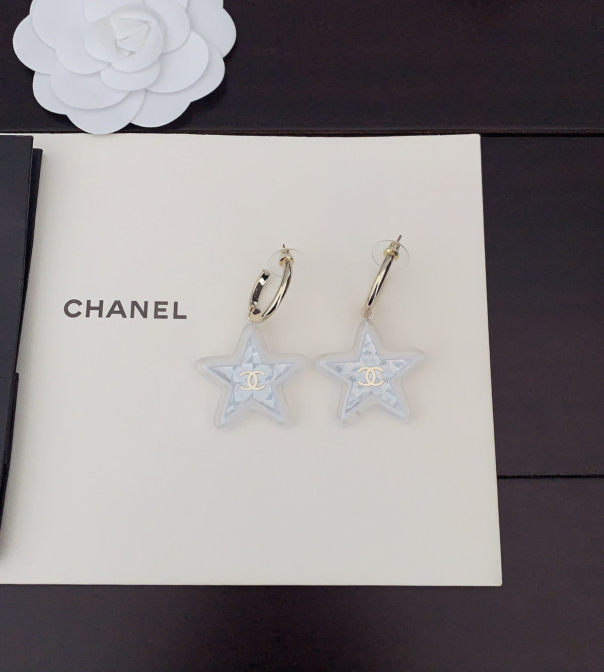 Chanel Star Earrings - 18K Yellow Gold