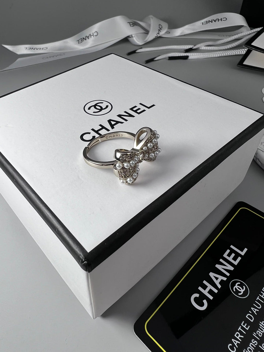 Chanel Bow Tie Pearl Ring - 18K White Gold