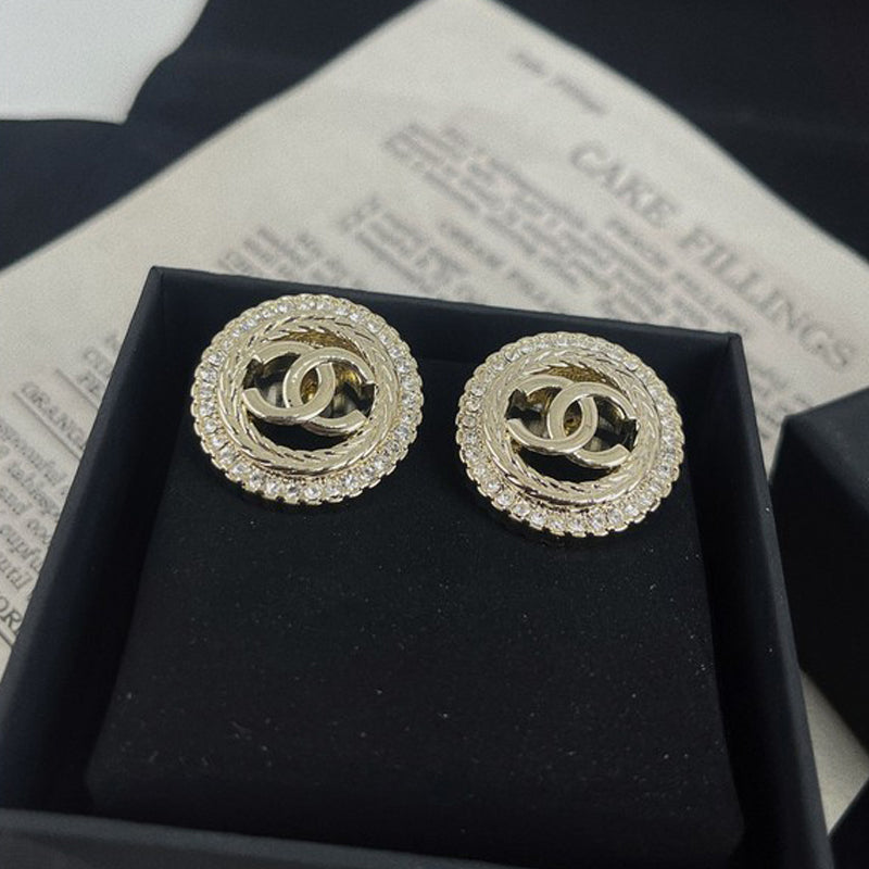 Chanel Classic Diamond Earrings - 18K Yellow Gold