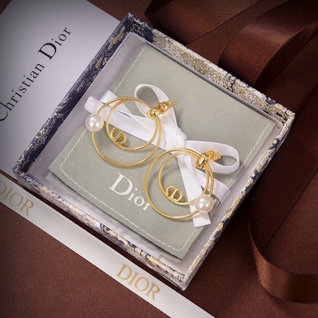 Dior Revolution Pearl Earrings