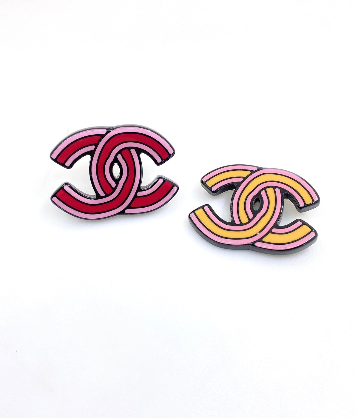 Chanel Pink Earrings - 18K Yellow Gold