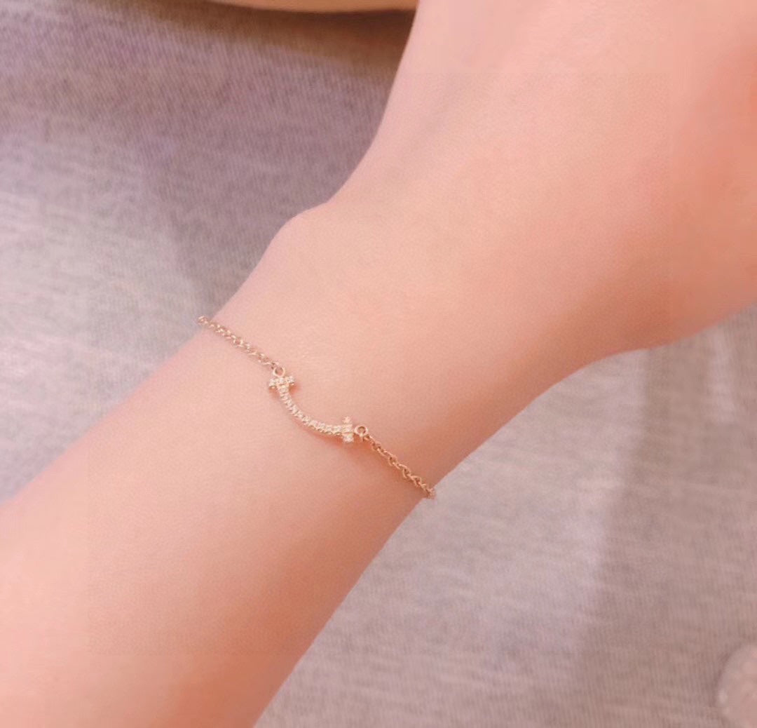 Tiffany Smile Moissanite Bracelet - 18K White Gold