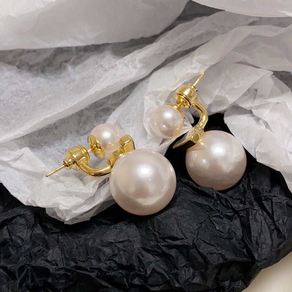 Celine Triomphe Pearl Earrings - 18K Yellow Gold