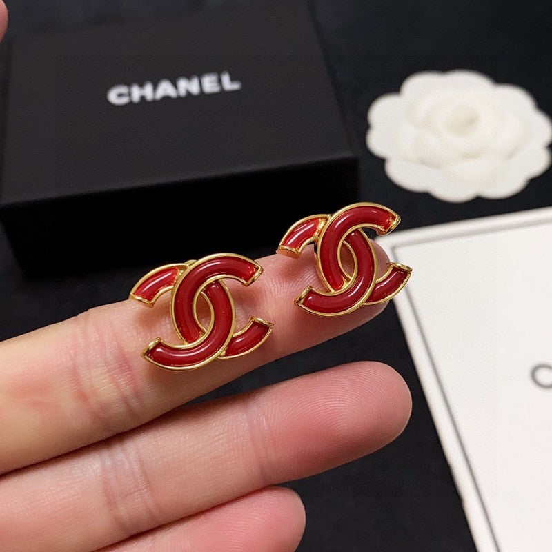 Chanel Red Earrings - 1.8 cm Height - 18K Yellow Gold